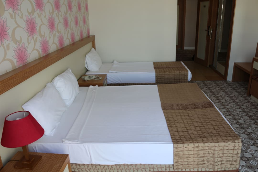Zimmer Club & Hotel Karaburun
