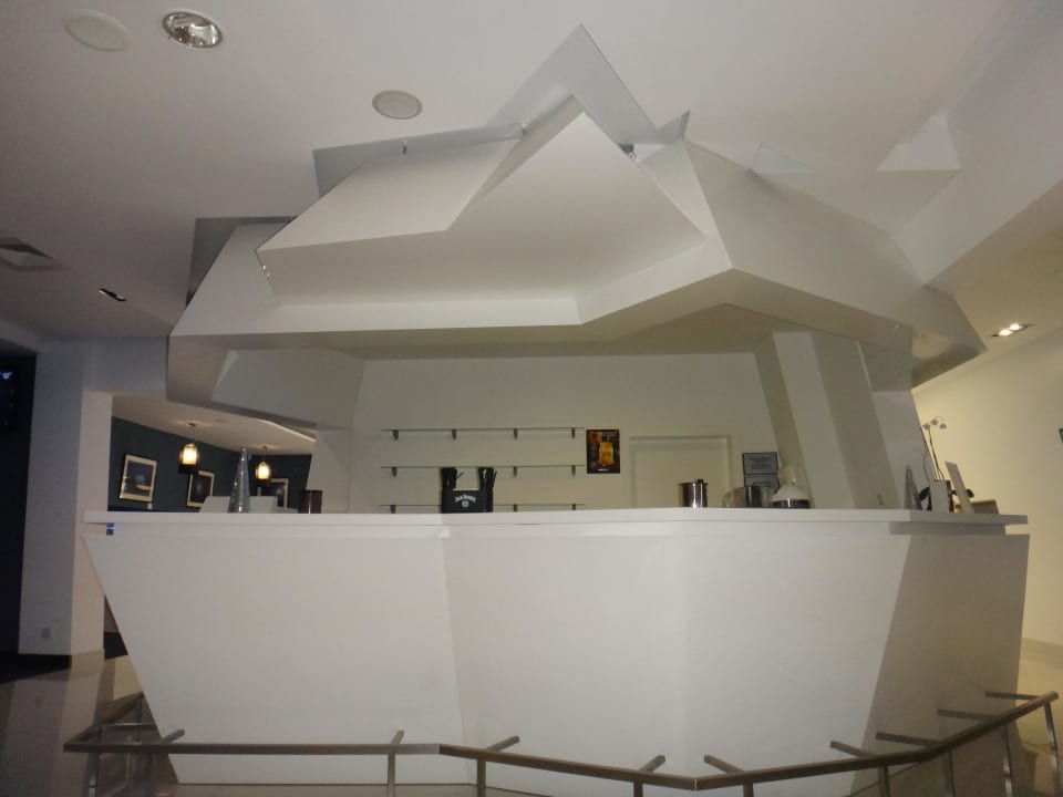 Lobby bar Marine Hotel by Zdrojowa