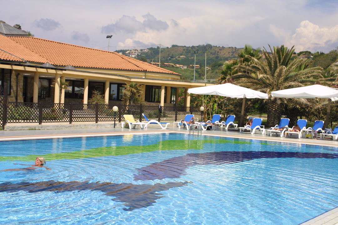 Der Pool Villaggio Torre Ruffa Robinson