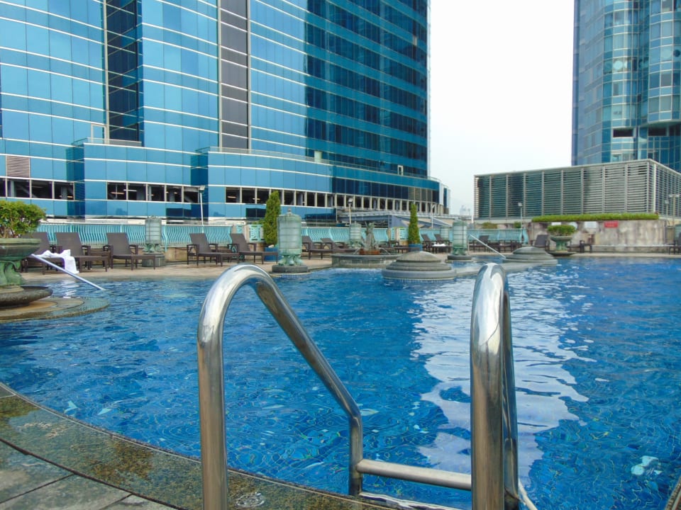 Pool Harbour Grand Kowloon
