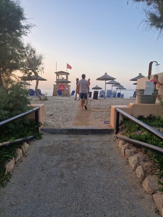 Strand Anissa Beach & Village