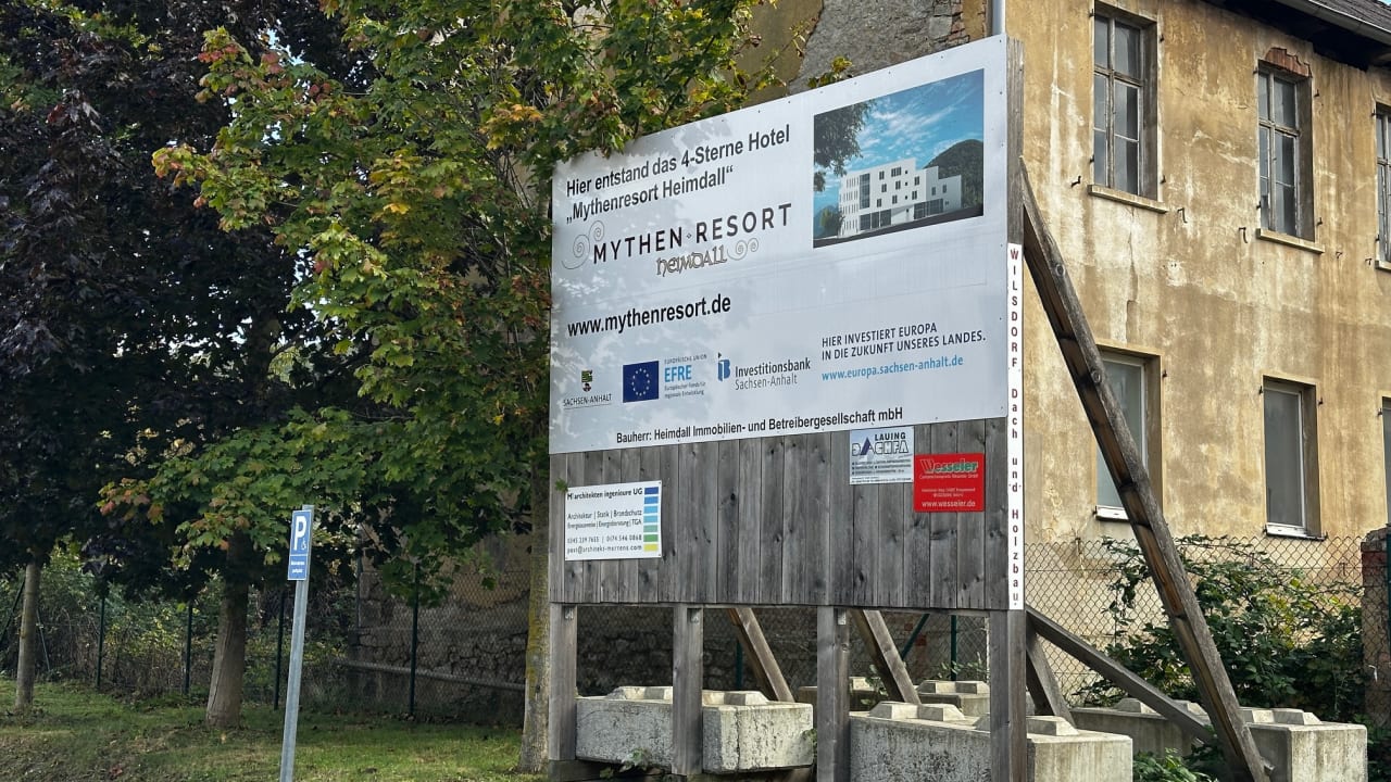 Außenansicht Mythenresort Heimdall