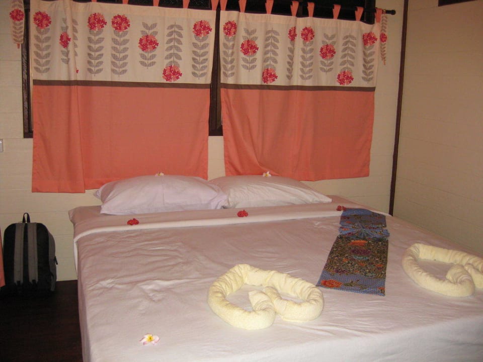 Liebevoll gemachtes Bett Lanta Février Resort