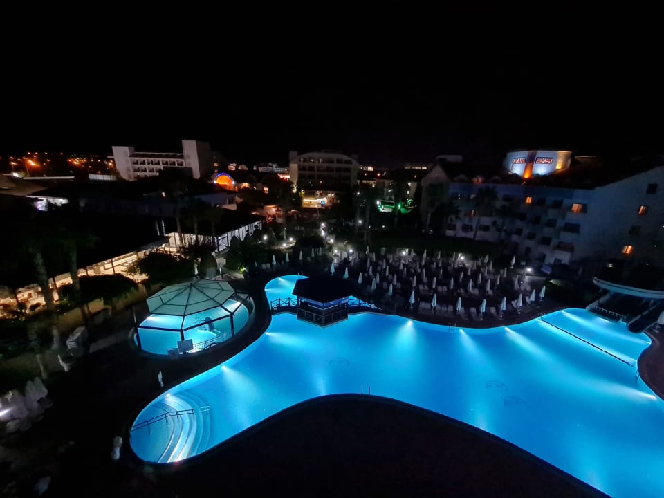 Pool Grand Seker Hotel