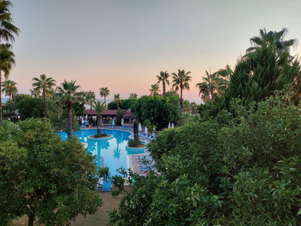 Pool Hotel Grand Side