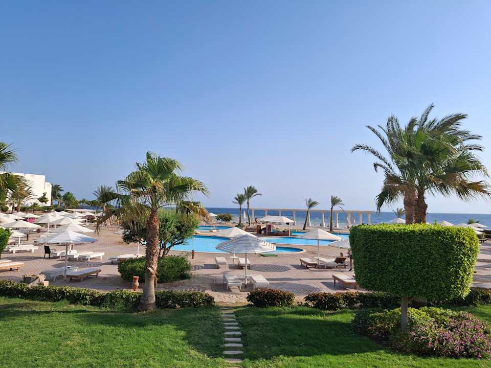 Pool Three Corners Equinox Beach Resort