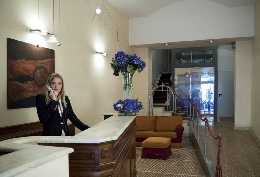 Reception Hotel Columbia