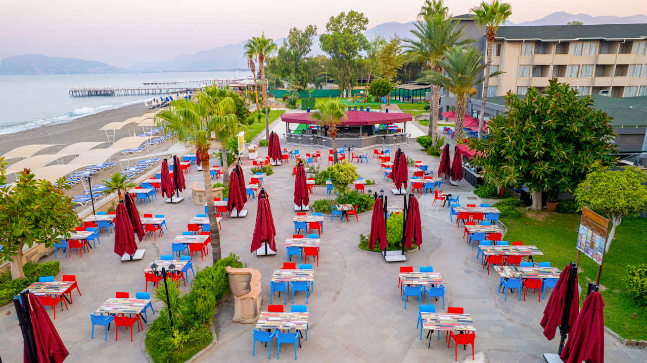 Gartenanlage Senza Sunset Beach Hotel