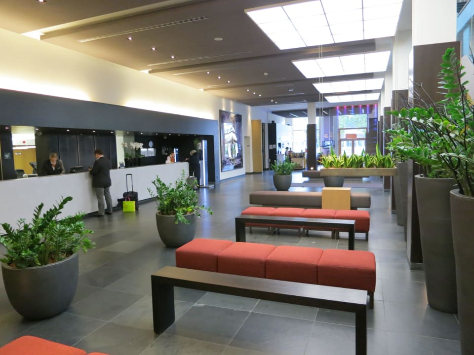 Lobby Hotel Novotel Karlsruhe City