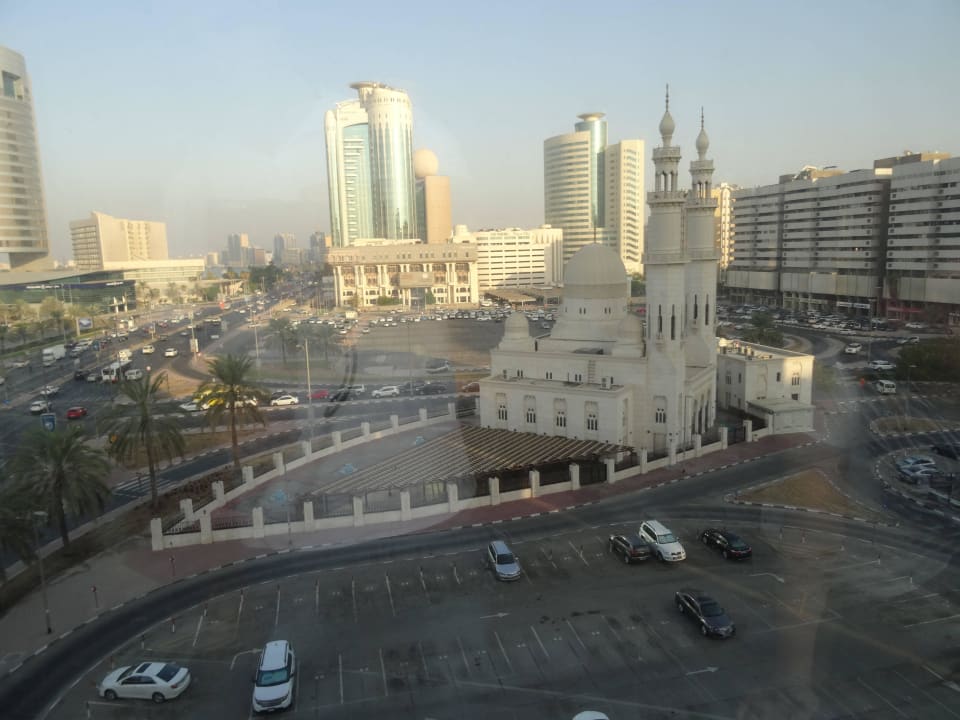 Blick auf die Moschee Golden Sands Hotel Creek