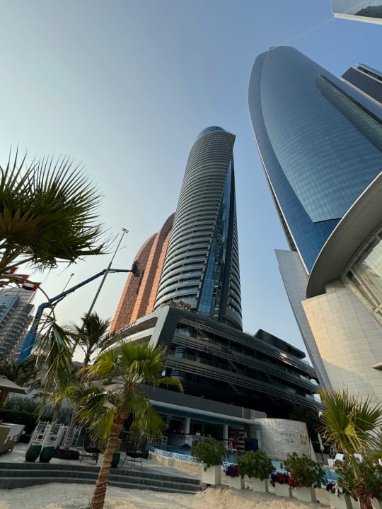 Strand Conrad Abu Dhabi Etihad Towers