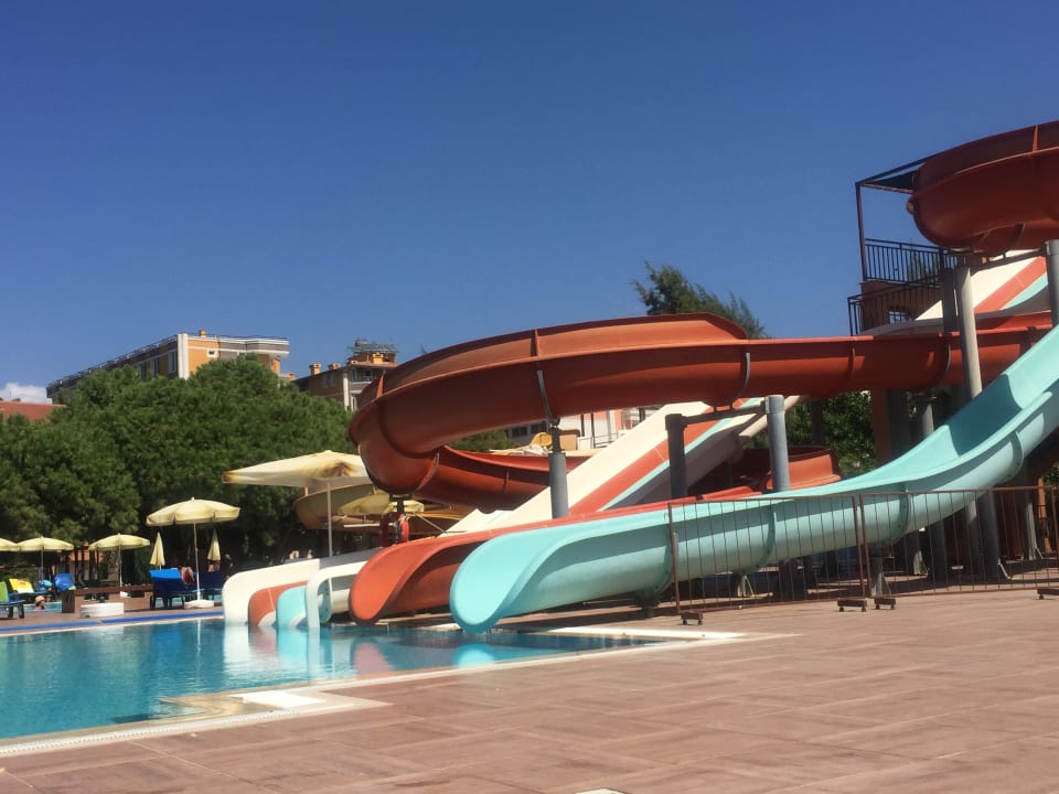 Pool Club Turtas Beach Hotel