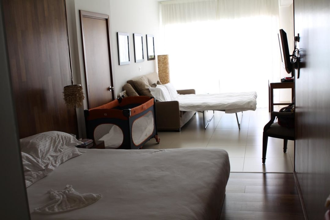 Junior Suite Richtung Balkon Napa Mermaid Hotel & Suites