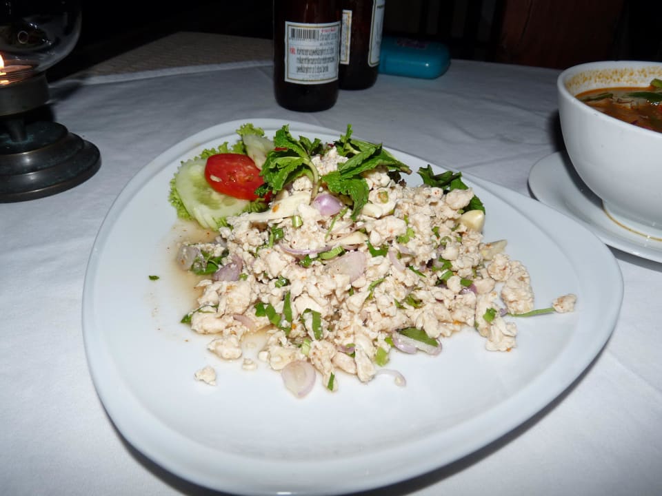 Larb Gai, sehr lecker und scharf Sensi Paradise Beach Resort