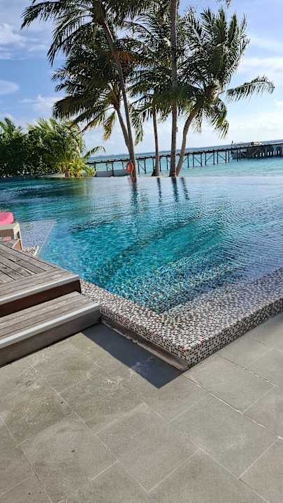 Pool OZEN LIFE MAADHOO