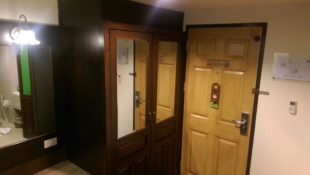 Zimmer Nak Nakara Hotel