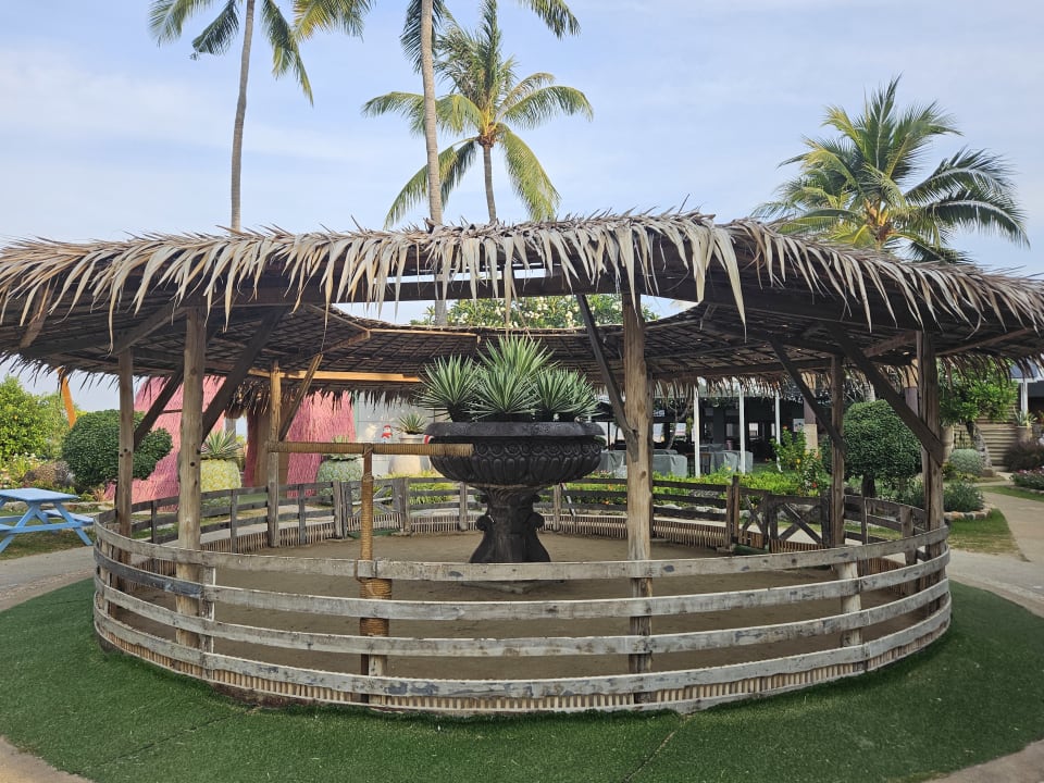 Gartenanlage Thavorn Palm Beach Resort Phuket
