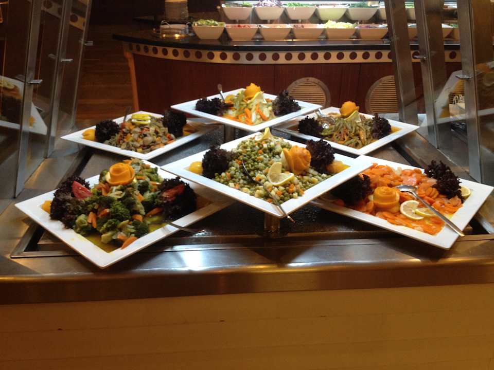 Salate Hotel Grand Side