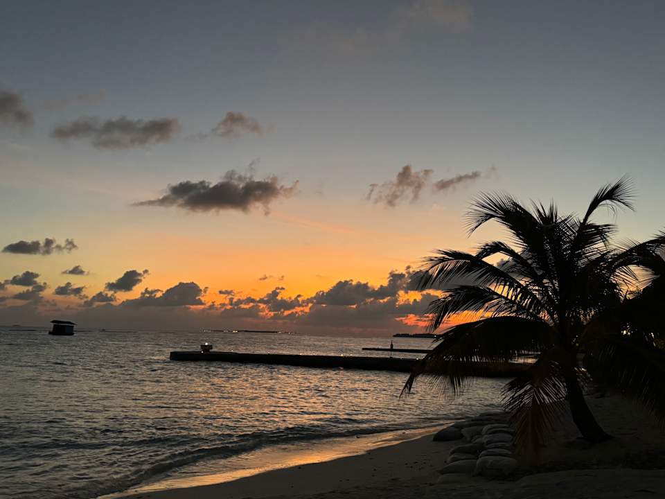 Strand Adaaran Select Meedhupparu Island Resort - Premium All Inclusive