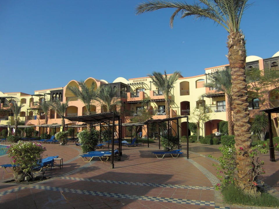 Hinterer Teil des kleinen Pools Jaz Makadi Saraya Resort