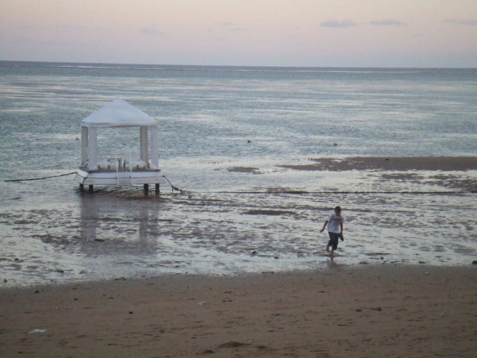 Schwimminsel Puri Santrian