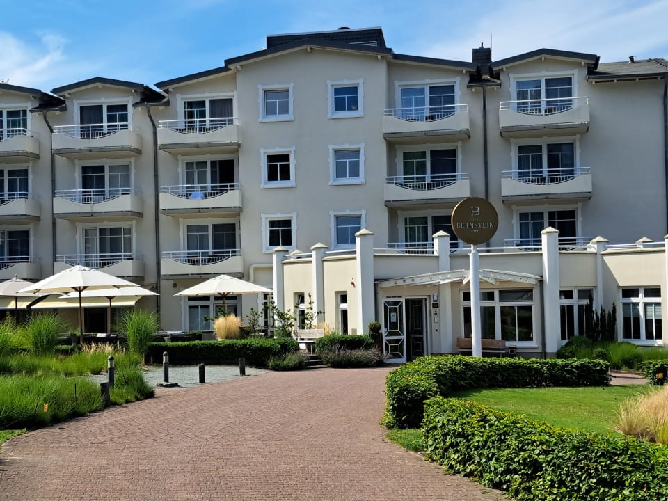 Außenansicht Hotel Bernstein Rügen