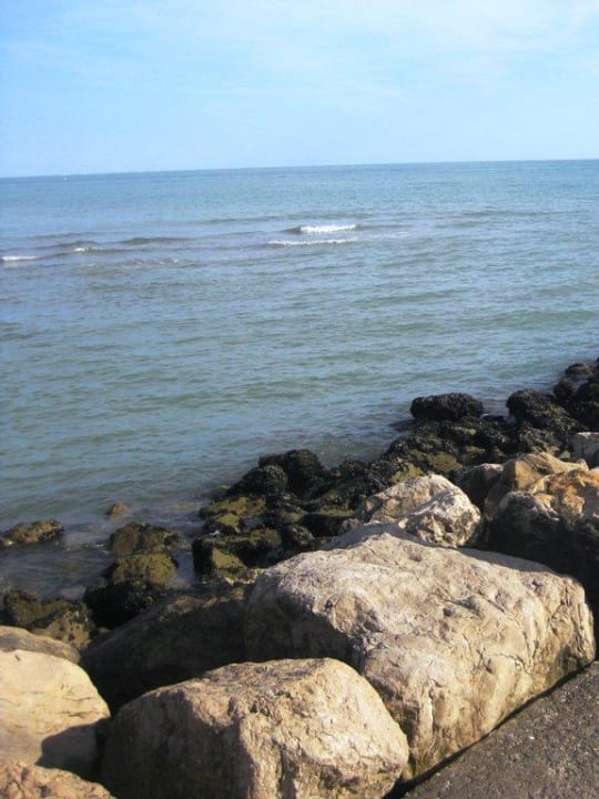 Wellenbrecher Ausblick aufs Meer Hotel Cavallino Bianco