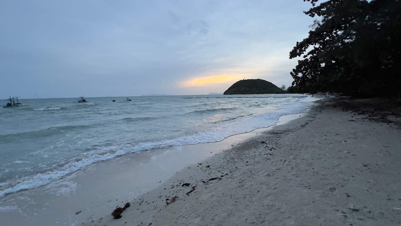 Strand Hotel Mai Samui Beach Resort & Spa