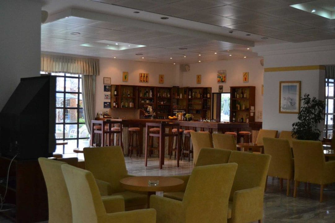 Teil der Bar Hotel Tropical Sol
