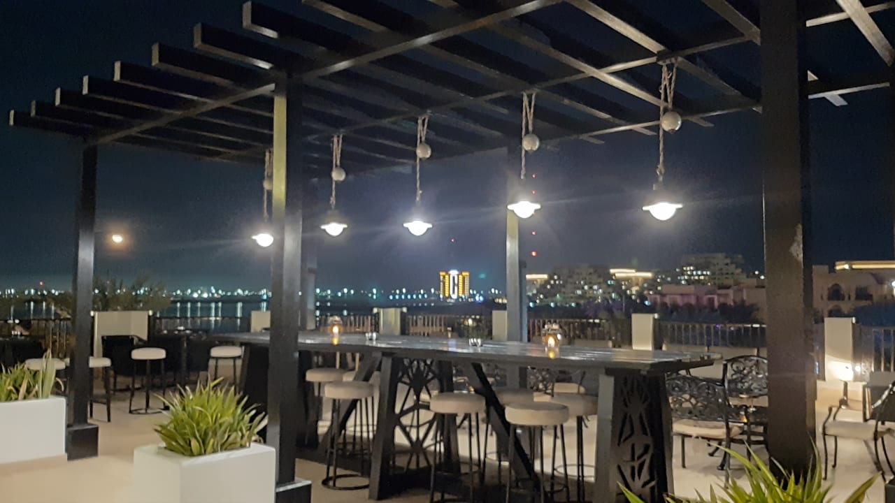 Gastro DoubleTree by Hilton Resort & Spa Marjan Island