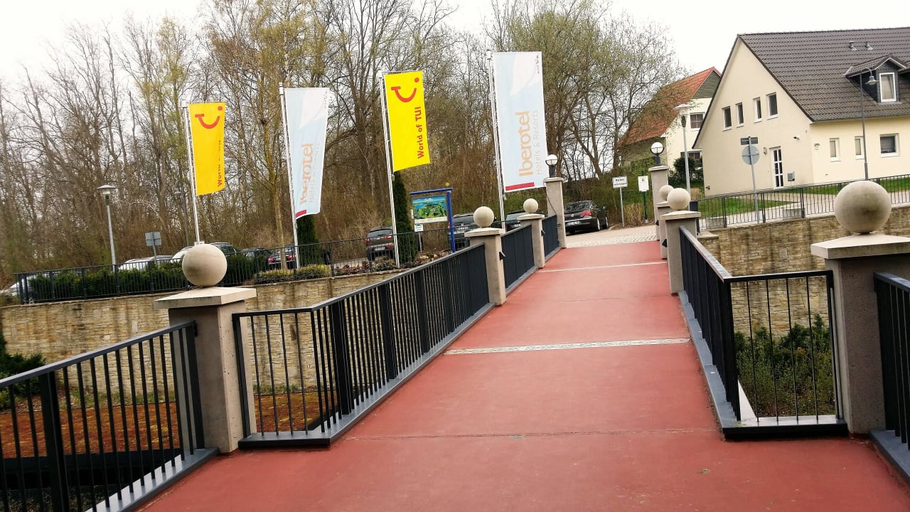 Blick vom Ausgang des Hotels Seehotel Fleesensee