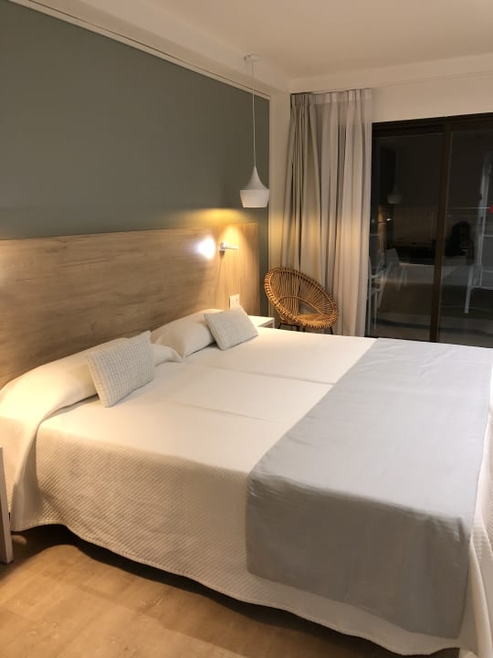 Zimmer HSM Regana - Adults Only