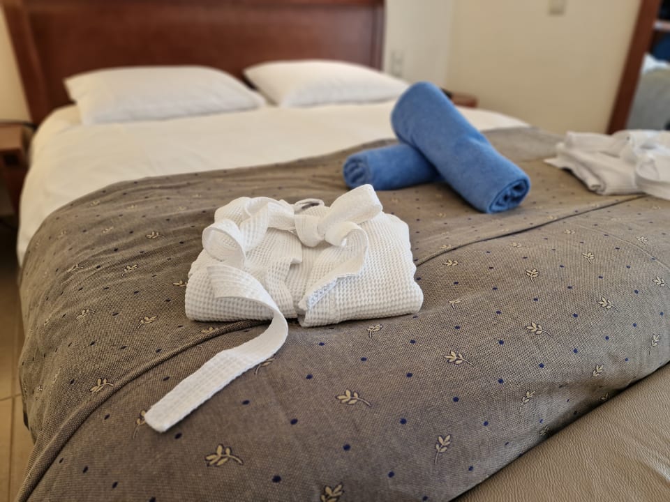 Zimmer Apollonia Beach Resort & Spa
