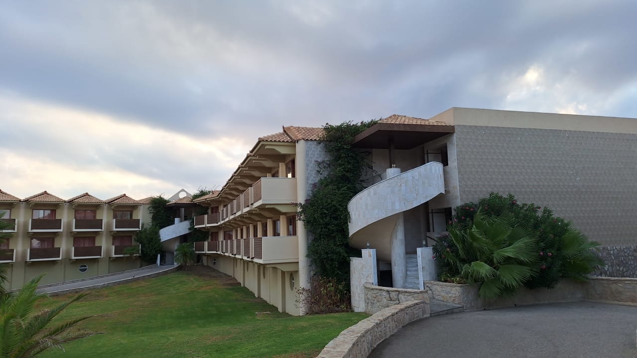 Außenansicht Hotel Kalithea Horizon Royal