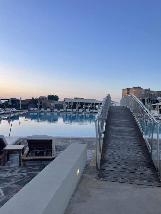 Pool Bella Beach Hotel