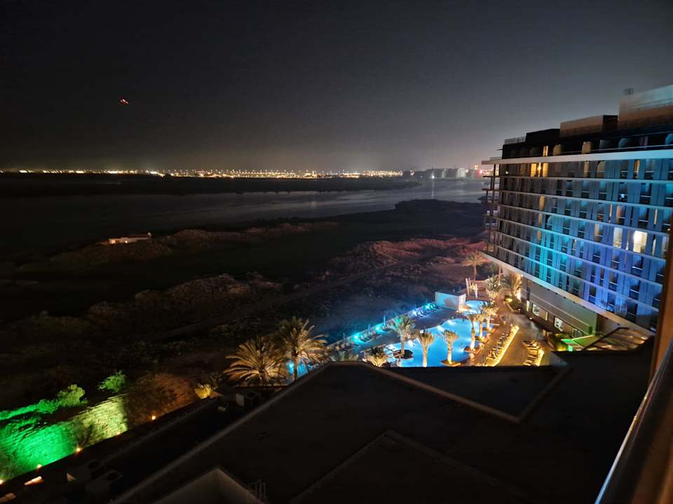 Ausblick Hotel Radisson Blu Abu Dhabi Yas Island