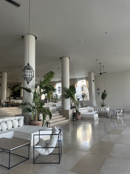 Lobby Serry Beach Resort