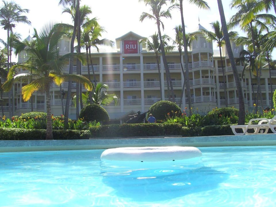 Pool und Hotel Hotel Riu Palace Macao - Adults only