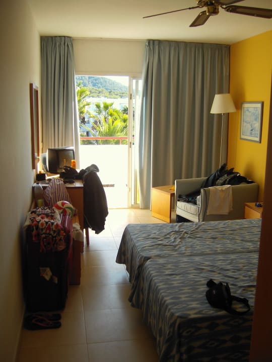 Blick Richtung Pool Grand Palladium White Island Resort & Spa