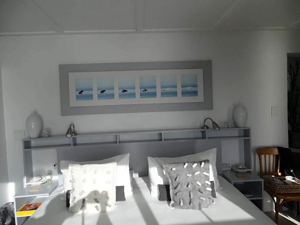 Bett Whalesong Lodge