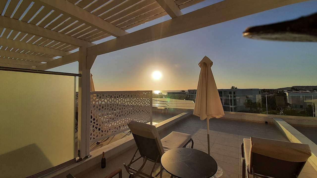 Zimmer Asterias Beach Resort