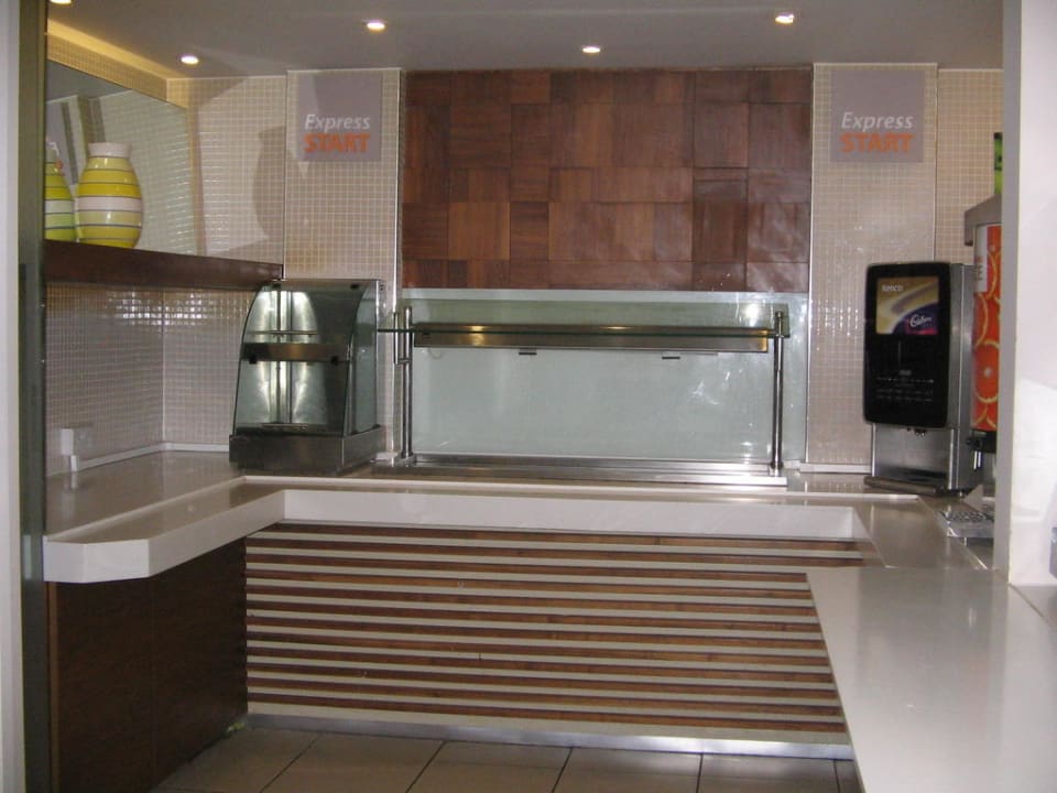 Buffet Holiday Inn Express London Croydon