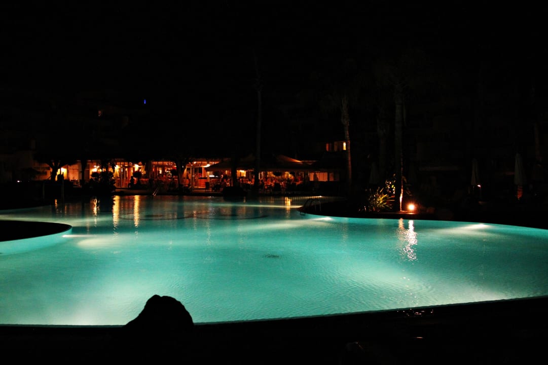 Pool in der Nacht  Hipotels La Geria