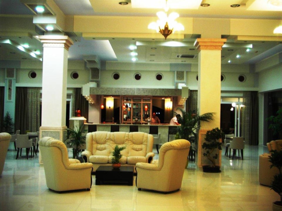 Lobby Hotel Gaia Palace