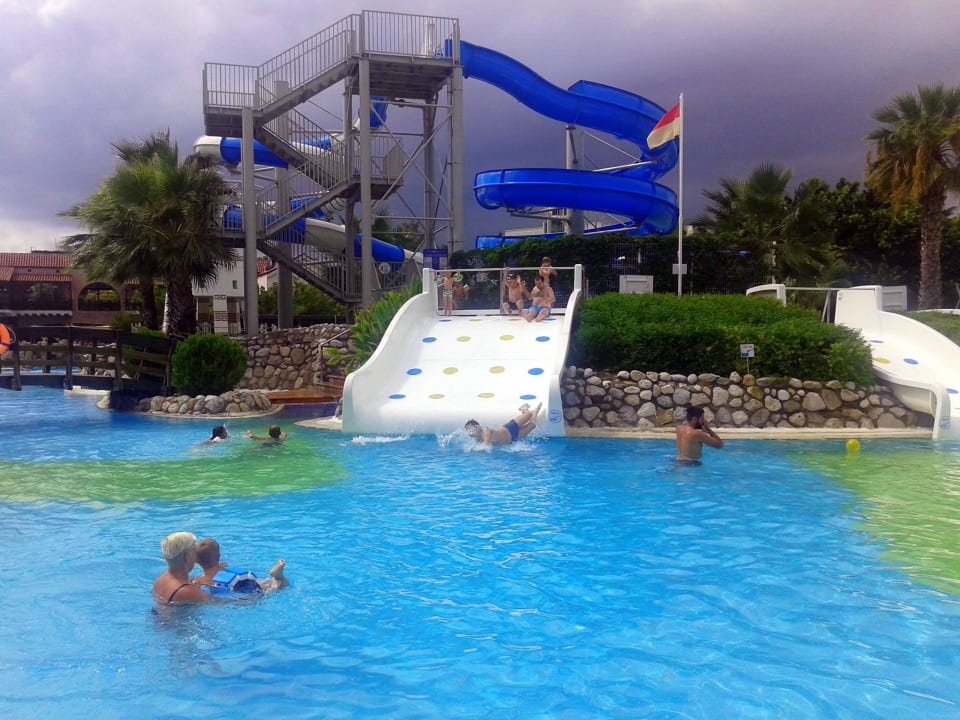 Детский бассейн с горками Limak Limra Hotel & Resort