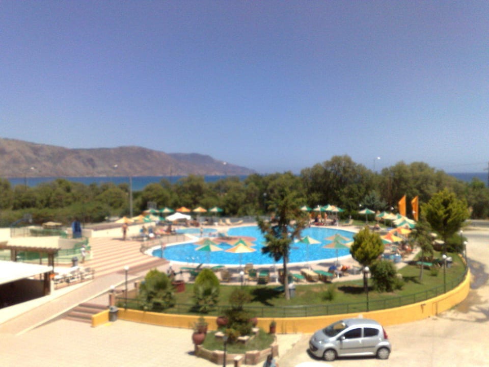 Blick vom Hotel zum Meer HARPIN Georgioupolis Resort Aquapark & SPA