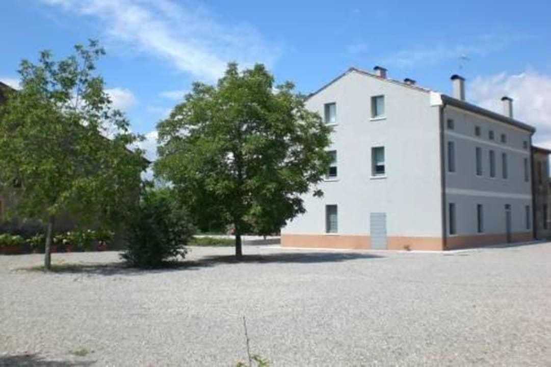 Parcheggio Corte Mondina