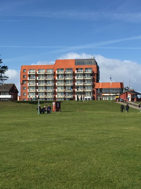 Außenansicht Upstalsboom Hotel am Strand