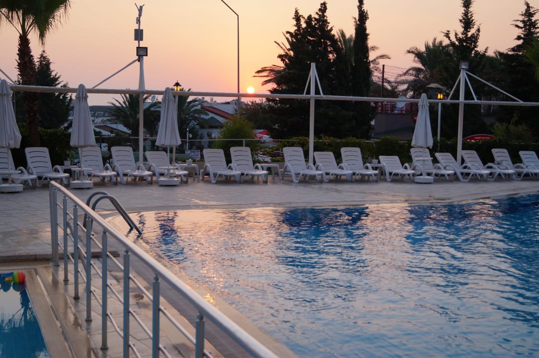 1,50 Pool Side Alegria Hotel & Spa - Adults only +16