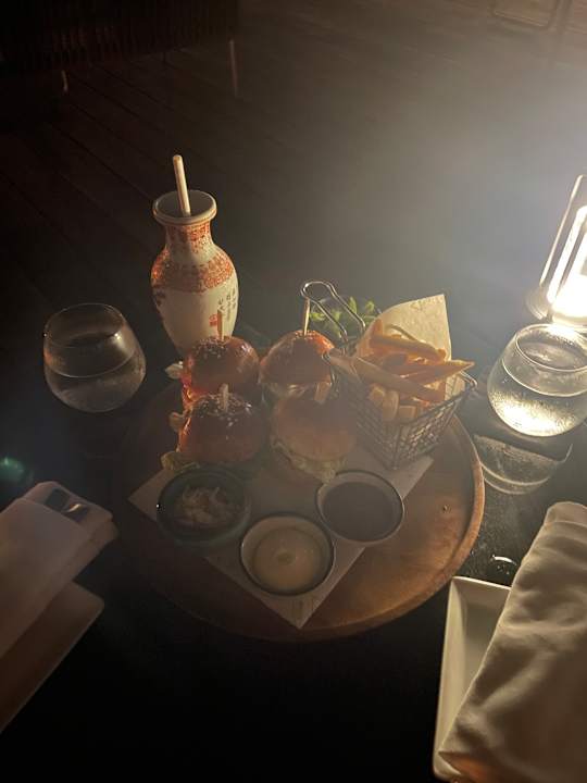 Gastro Anantara Layan Phuket Resort